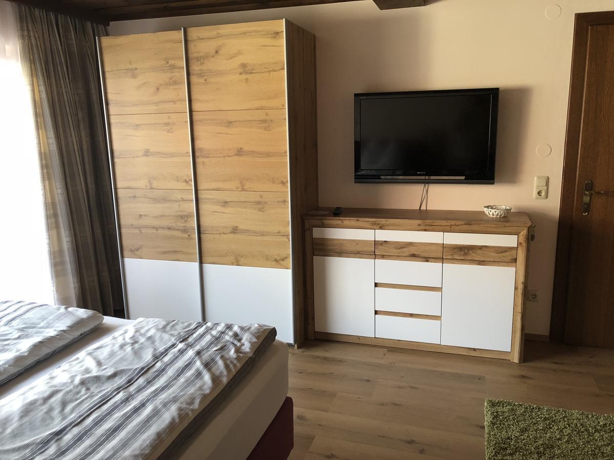 Eva Gutjahr Ferienwohnung Санкт Гилген Екстериор снимка